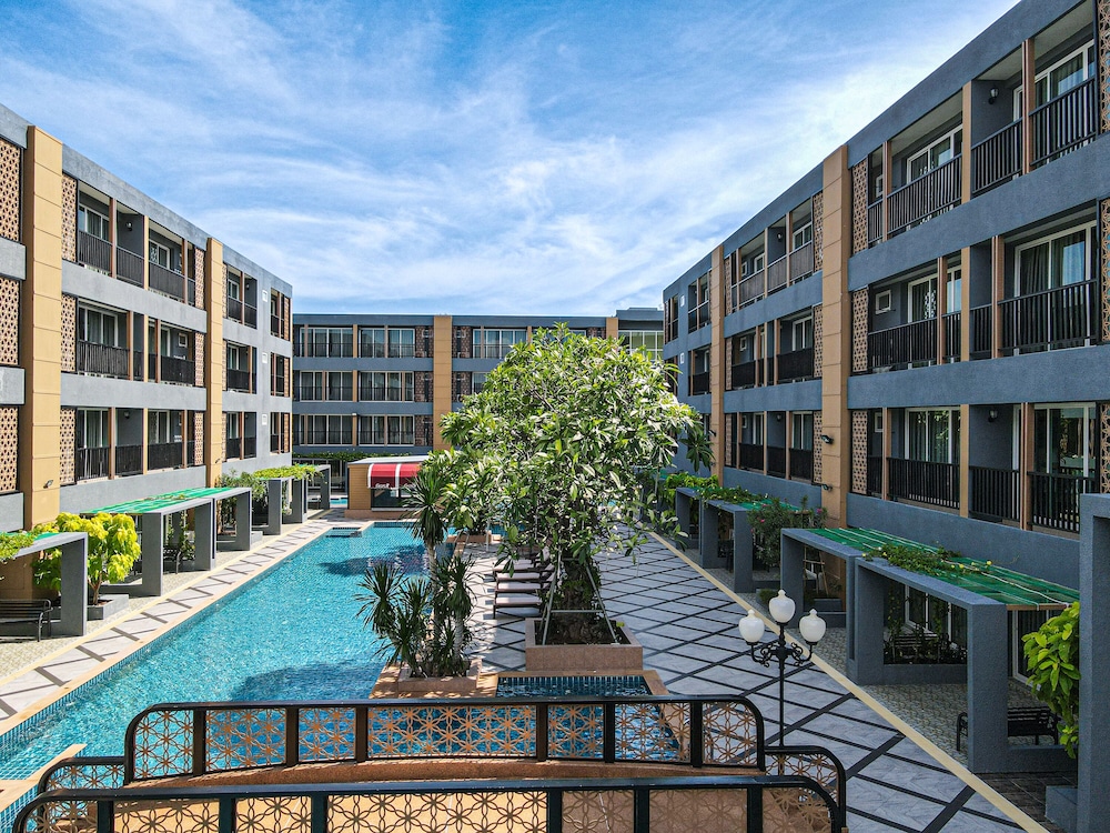golden sea pool villa heart of hua hin