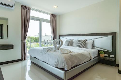 golden sea pool villa heart of hua hin