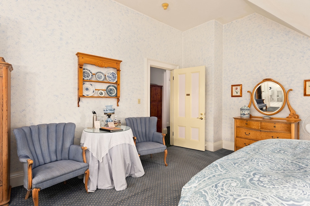 the gables wine country inn