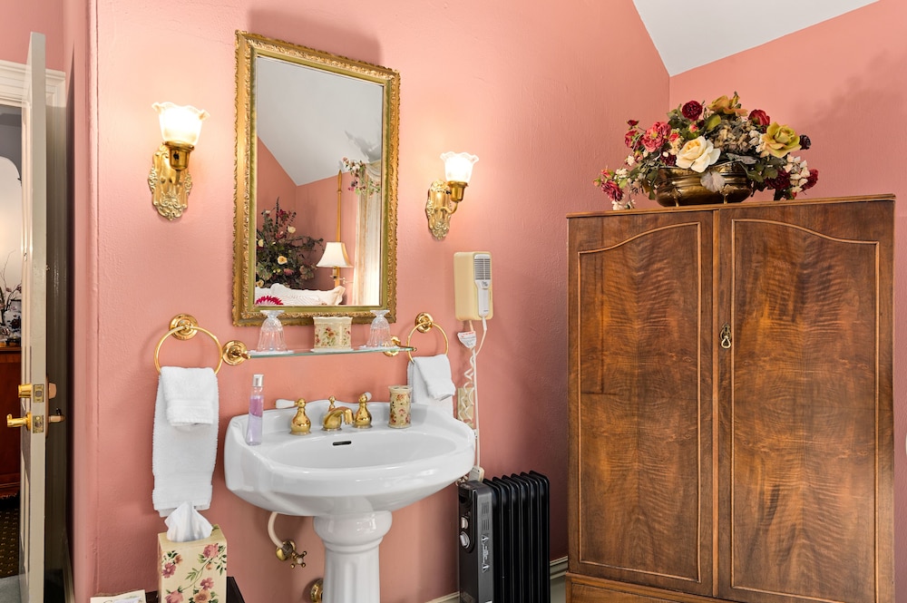 the gables wine country inn