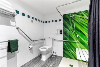 berry village boutique motel