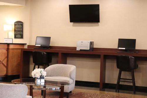 holiday inn south plainfield piscataway by ihg