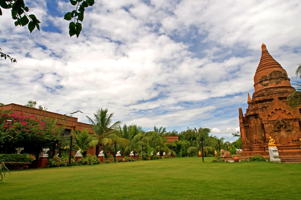 thazin garden hotel