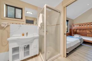ingenia holidays avina