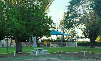 longreach motor inn