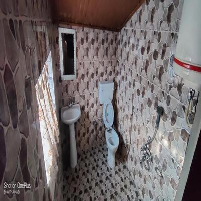 Dal Fog Guest House,Dal Lake>>Srinagar,0 star