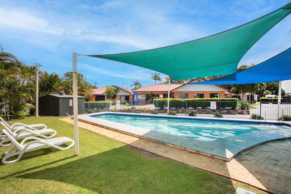 tweed heads west