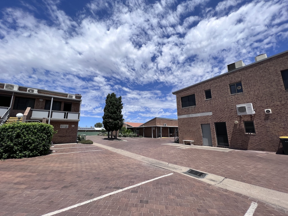 spa village travel inn