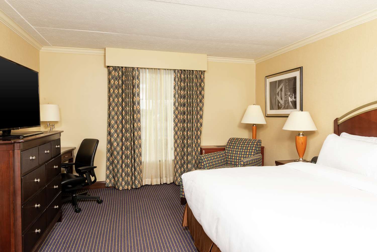 doubletree by hilton hotel grand rapids airport
