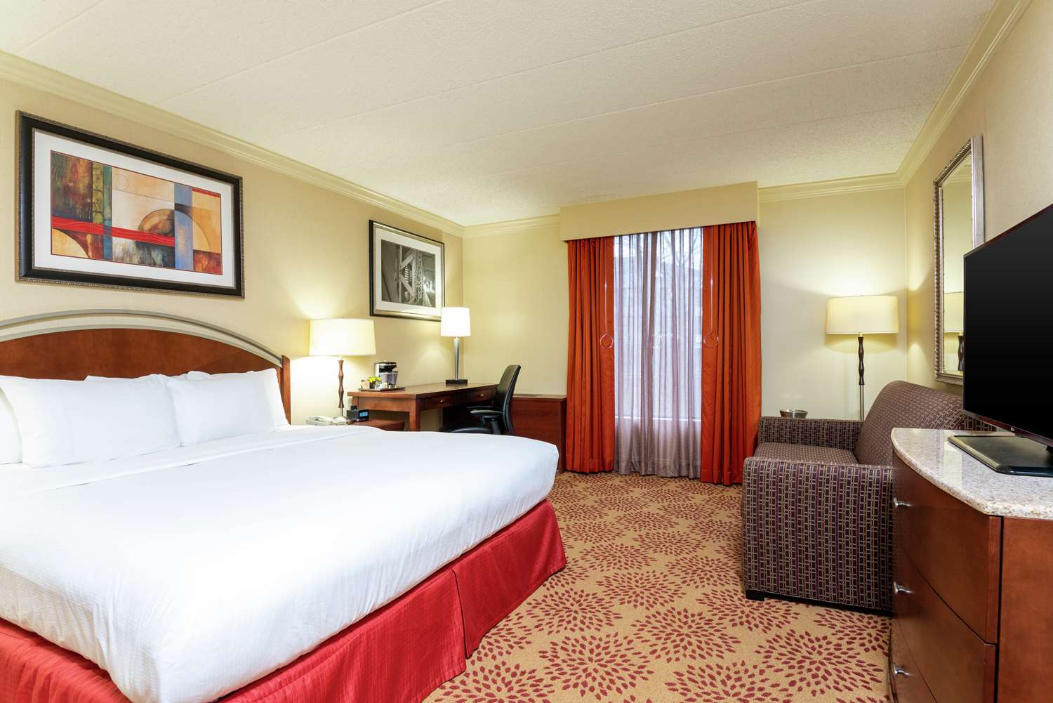 doubletree by hilton hotel grand rapids airport