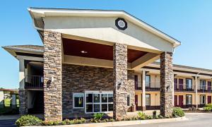red roof inn and suites greenwood sc