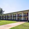 red roof inn and suites greenwood sc