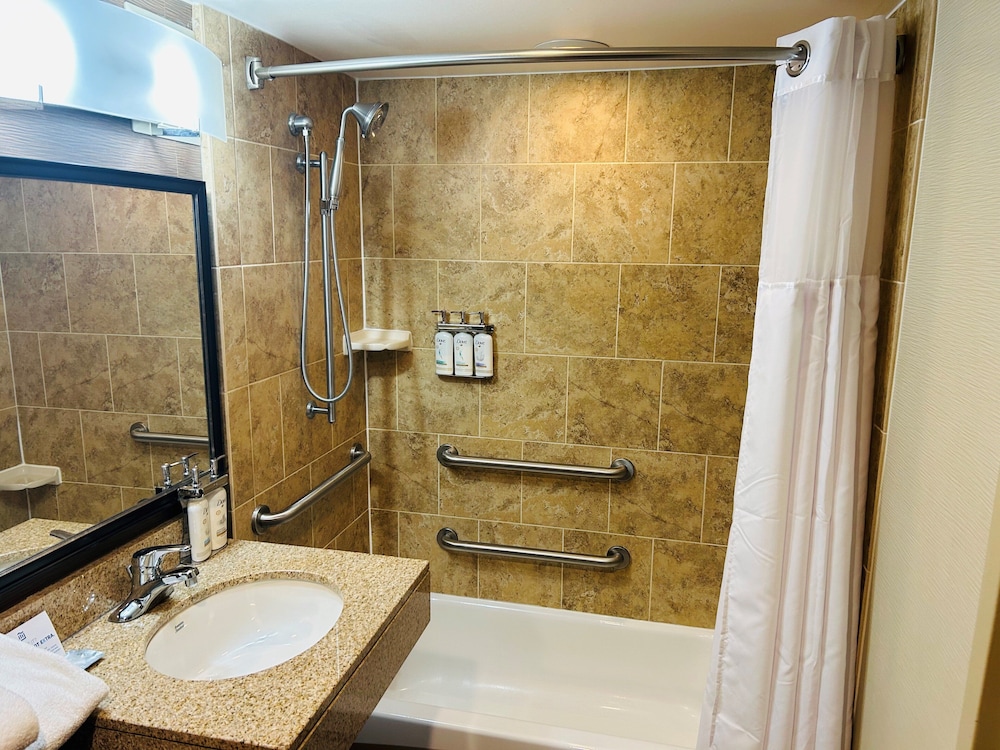 holiday inn express philadelphia midtown by ihg