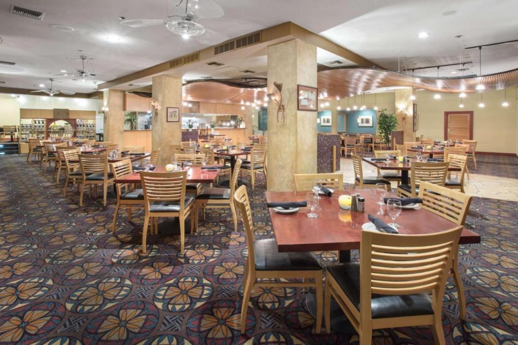 embassy suites by hilton phoenix biltmore