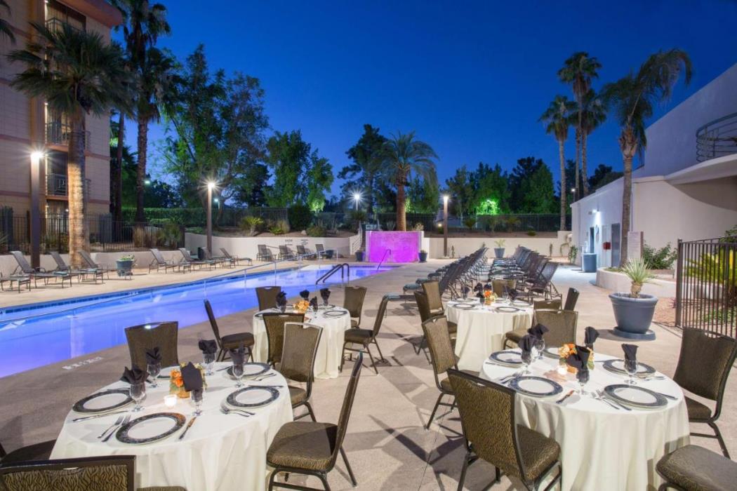 embassy suites by hilton phoenix biltmore