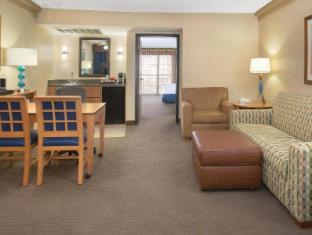 Embassy Suites By Hilton Phoenix Biltmore,Paradise Valley>>Camelback East,4 star