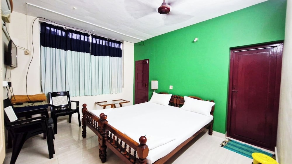 akshay beach resort