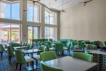 homewood suites by hilton phoenix airport south