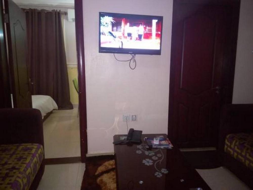 utopia suites and apartment