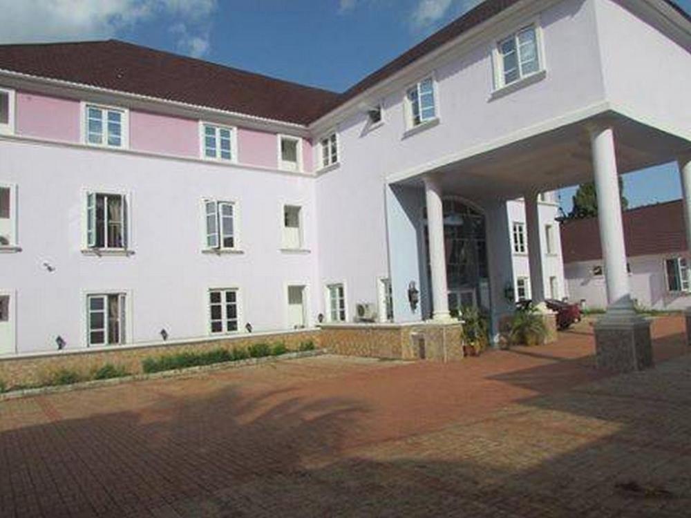 utopia suites and apartment