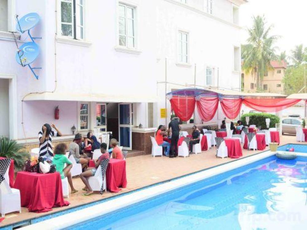 utopia suites and apartment