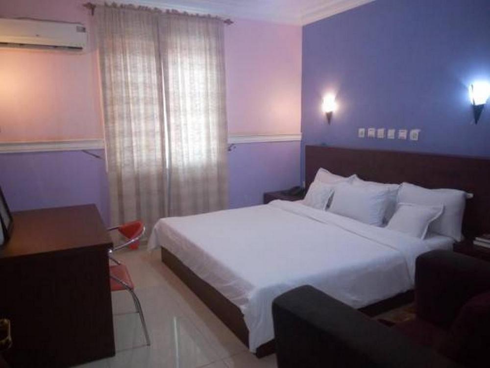 utopia suites and apartment