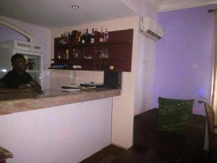 utopia suites and apartment