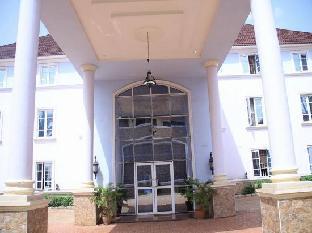 utopia suites and apartment