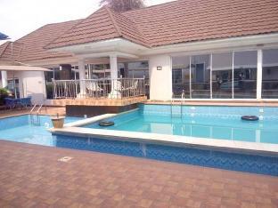 utopia suites and apartment