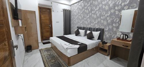 Hotel Legacy,Civil Lines>>Allahabad,3 star