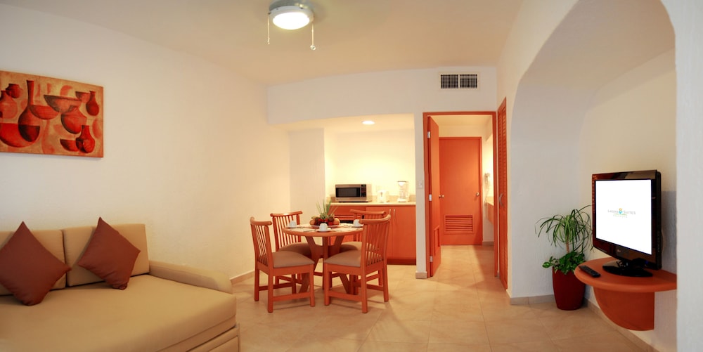 laguna suites golf and spa