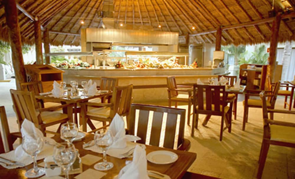 laguna suites golf and spa