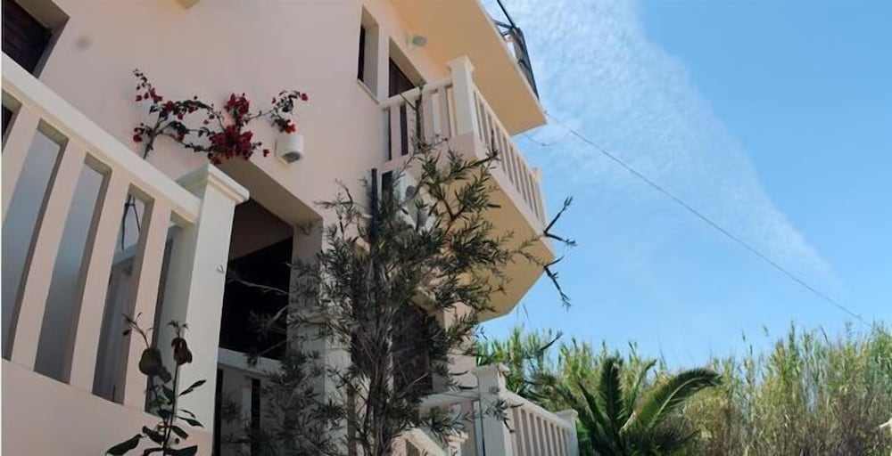 platanias