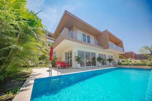 acqua villa managed by alternaty