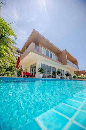 acqua villa managed by alternaty