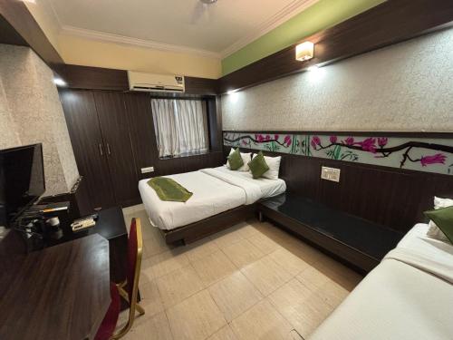 hotel paradise