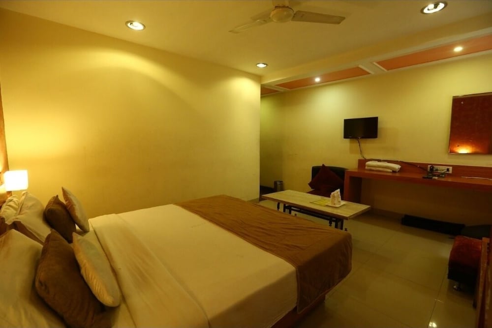 hotel paradise