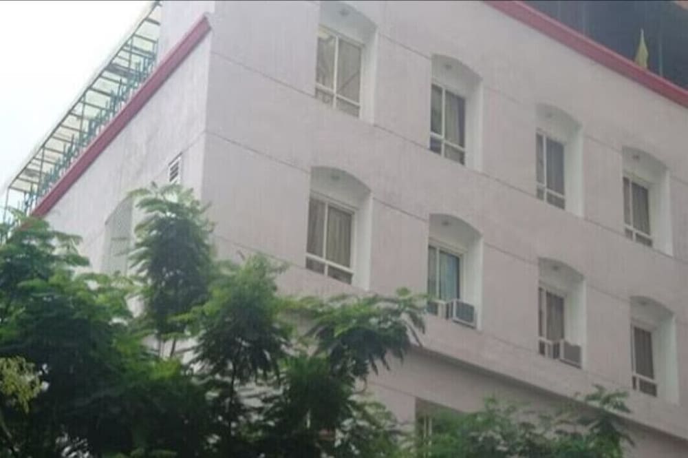 hotel paradise