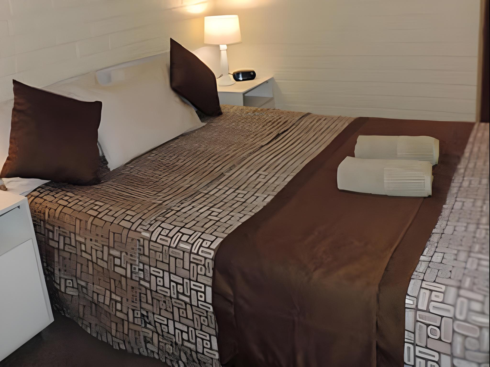 bondi motel