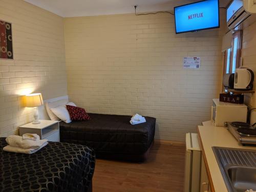 bondi motel