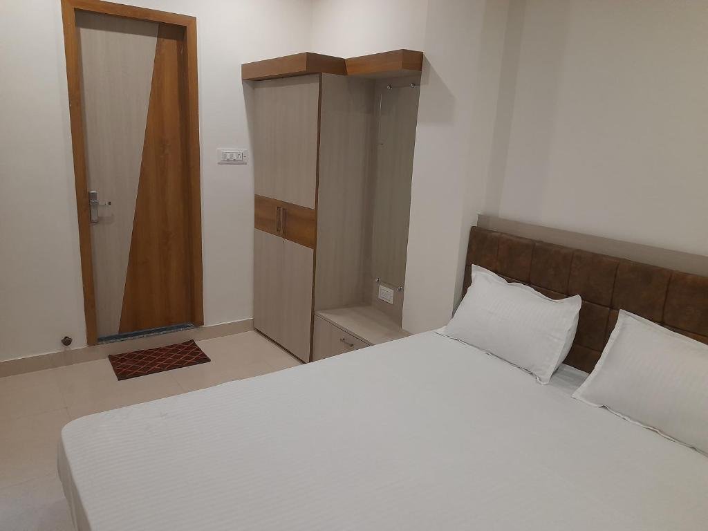 rudraksha guest house