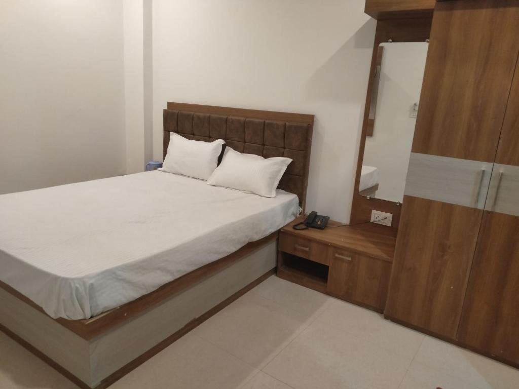 rudraksha guest house