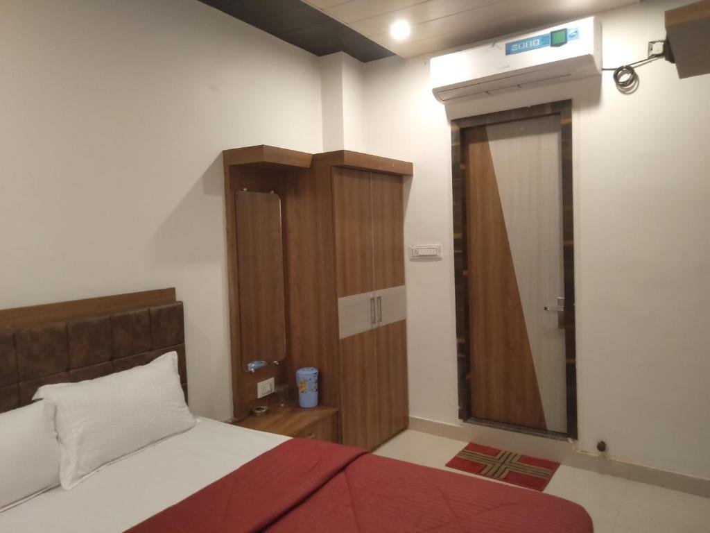 rudraksha guest house