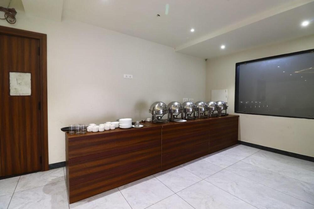 the grand tree hotel