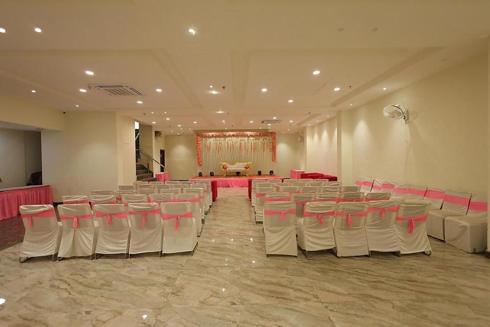 the grand tree hotel