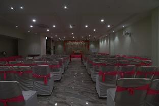 the grand tree hotel