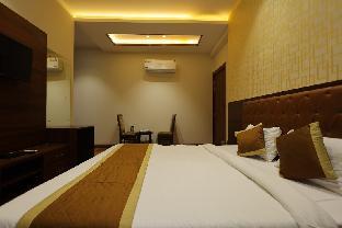 the grand tree hotel