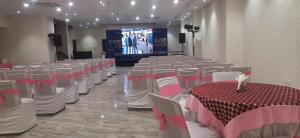 the grand tree hotel