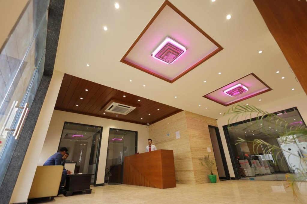 The Grand Tree Hotel,Belanganj>>Agra,3 star