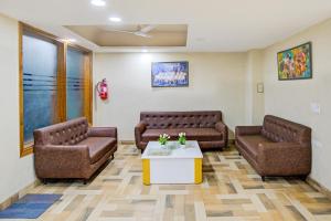 Super Hotel O The Signature Inn,New Delhi>>Indirapuram,3 star